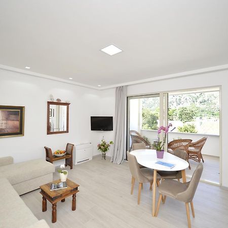 P&I Apartments Jadranska 74,Dobrota โกตอร์ ภายนอก รูปภาพ
