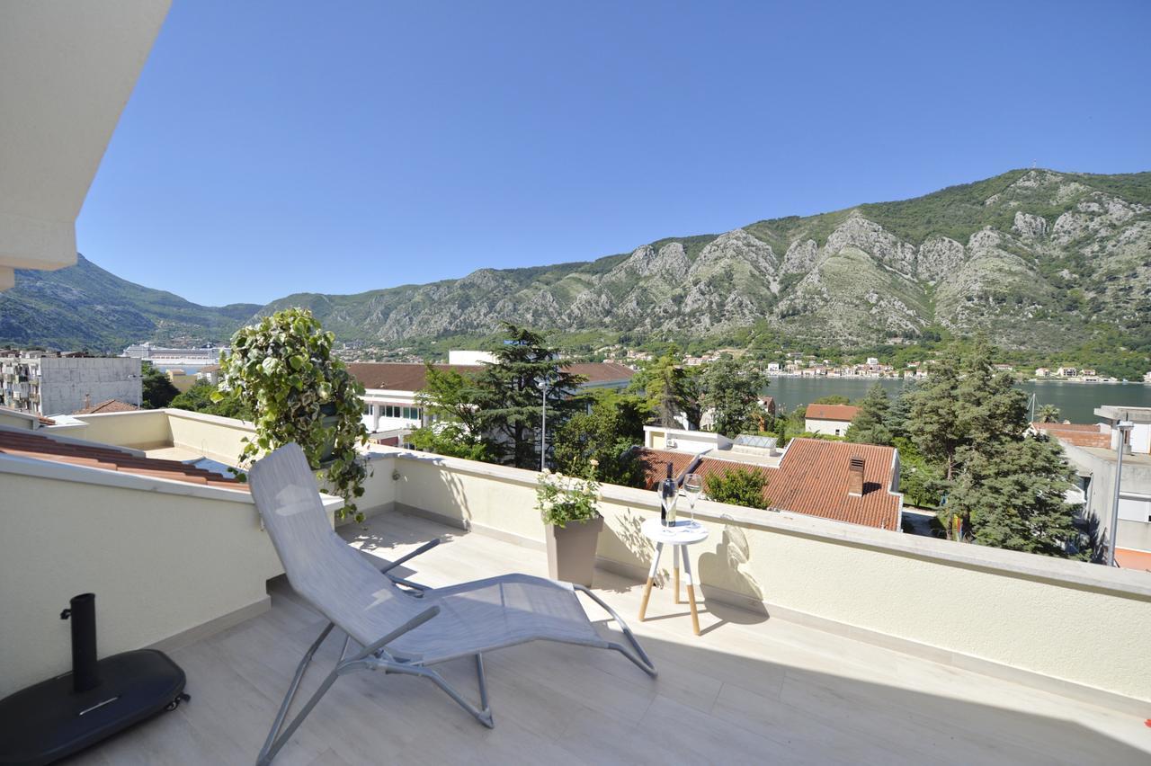 P&I Apartments Jadranska 74,Dobrota โกตอร์ ภายนอก รูปภาพ