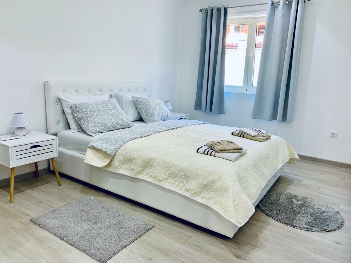 P&I Apartments Jadranska 74,Dobrota โกตอร์ ภายนอก รูปภาพ